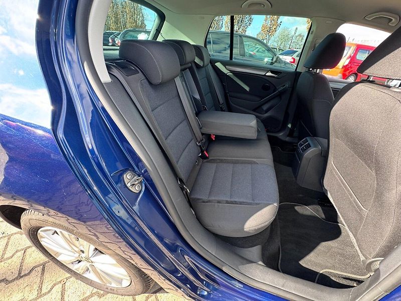 Volkswagen Golf (2011) STYLE 1,2 TSI 63 KW STK TAŽNÉ - fotka 37 z 50