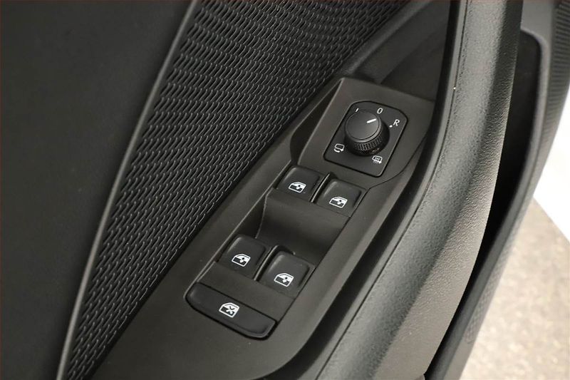Škoda Octavia (2023) Ambition 1.5 TSI - fotka 18 z 18
