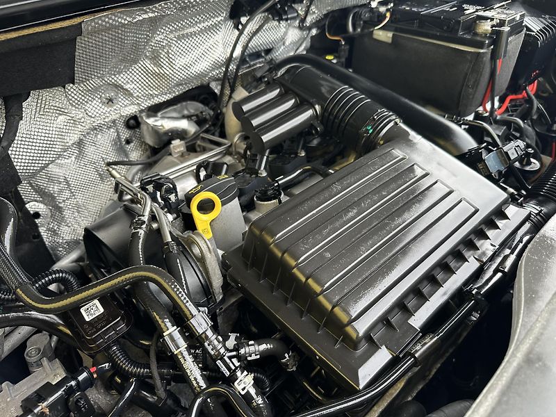 Volkswagen Sharan (2021) 1.4TSI/110kW * 7.Míst * 2.Maj  - fotka 40 z 45