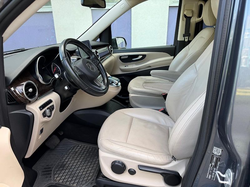 Mercedes-Benz Třídy V 250 D Avantgarde L 4matic - fotka 7 z 28