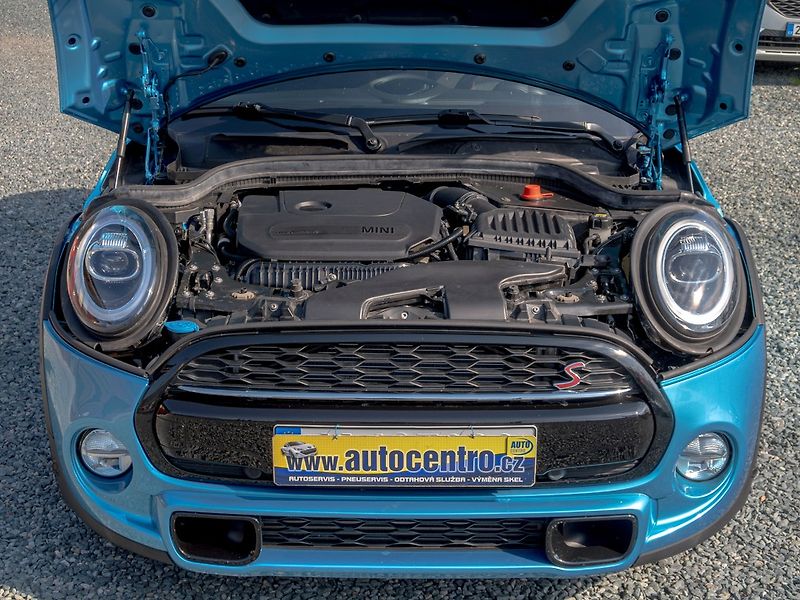 Mini Cooper S (2018) 12/18 2.0T 141KW mat - fotka 50 z 56