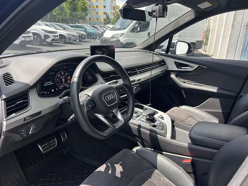Audi SQ7 (2018) 4.0 biTDI V8 320 kW tiptronic - fotka 21 z 62