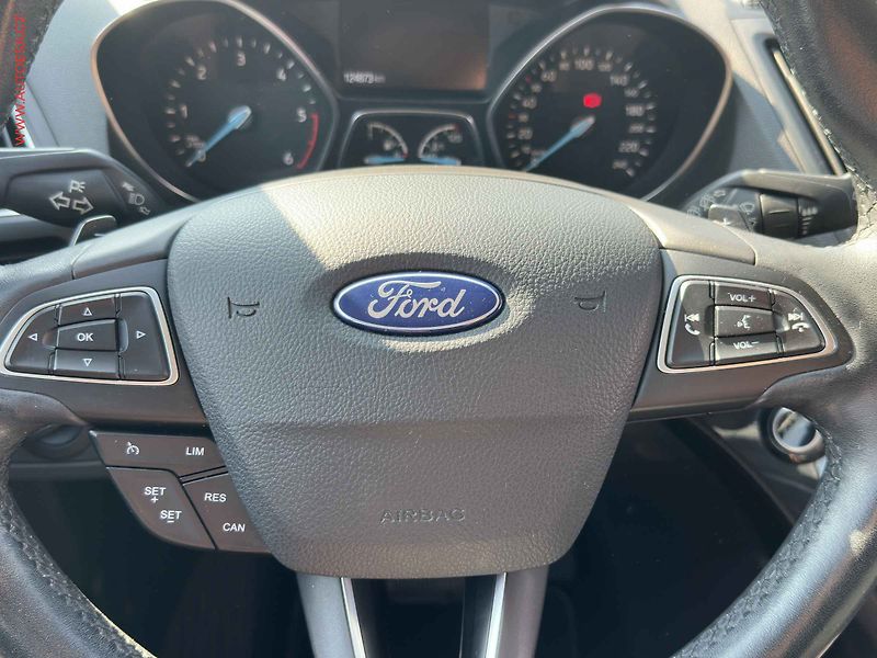 Ford Kuga (2017) 2.0 TDCi 4x4, AT, navi, bixen - fotka 12 z 18
