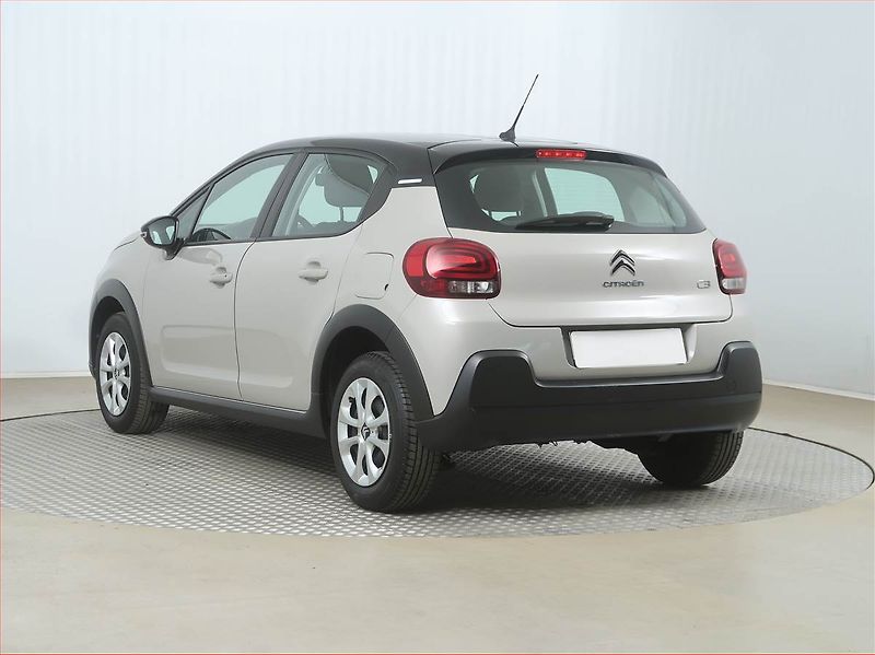 Citroën C3 (2021) 1.2 PureTech, ČR,1.maj - fotka 4 z 13