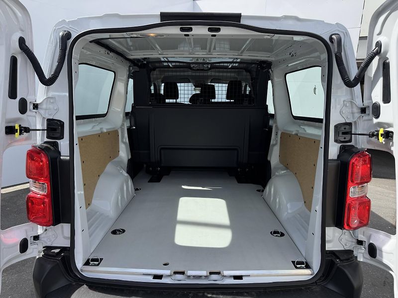Opel Movano (2026) Crew Van L2 (L) Flexspace 2.2 - fotka 11 z 13