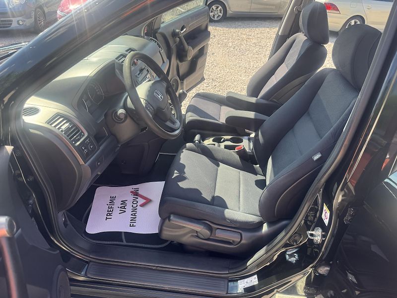 Honda CR-V (2010) 2.0i-VTEC,110KW,4x4,2SADY KOL - fotka 15 z 45