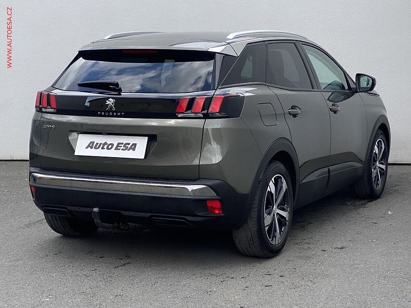 Peugeot 3008 (2018) 2.0 HDi, ČR, Active - fotka 4 z 19