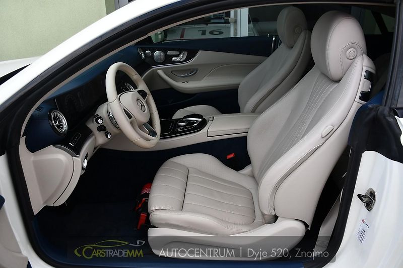 Mercedes-Benz Třídy E 400 4MATIC AMG ACC ČR HUD - fotka 10 z 53
