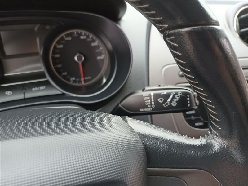 Seat Ibiza 1,4 16V,63KW,SERVISKA,SERVIS, - fotka 18 z 34