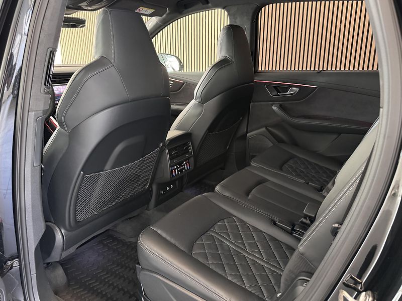Audi SQ7 Laser B&O-Adv Masáž Night-Vis. - fotka 12 z 36