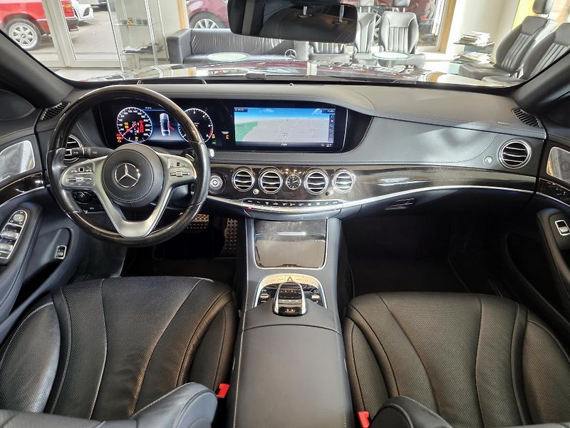 Mercedes-Benz Třídy S S350d 4Matic AMG Line - fotka 21 z 34
