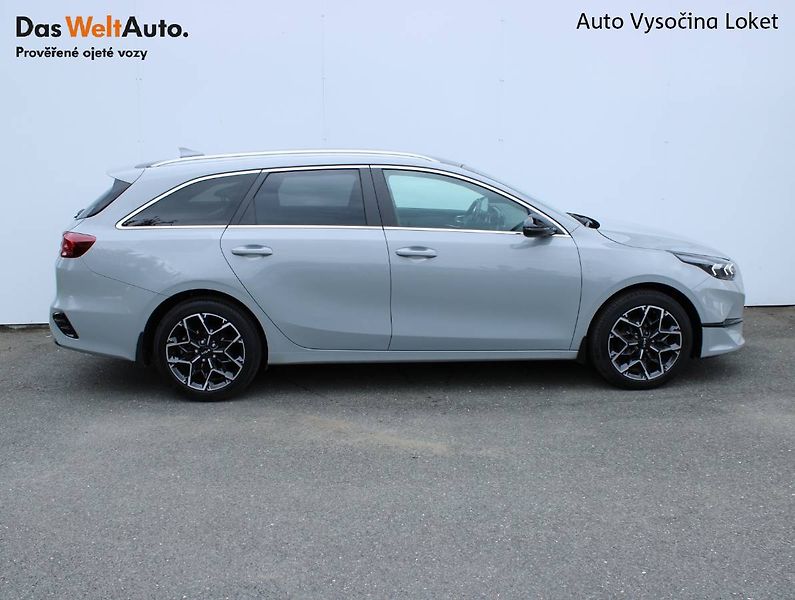 Kia Ceed (2024) 1.5 T- GDI  EDICE 30 103kW man - fotka 28 z 33
