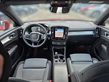 Volvo XC40 1,5 T2 FWD Momentum - náhled 9