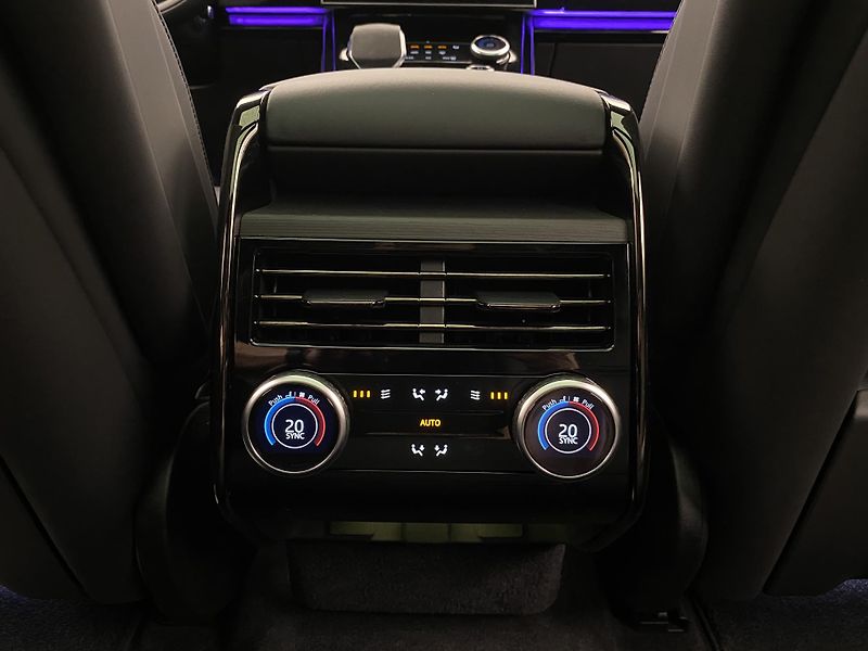 Land Rover Range Rover Sport D350 AUTOBIOGRAPHY REZERVACE - fotka 30 z 57