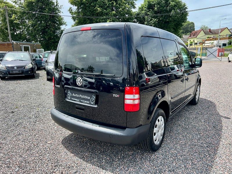 Volkswagen Caddy (2012) 1.6 TDI 75 kW DSG - fotka 5 z 19
