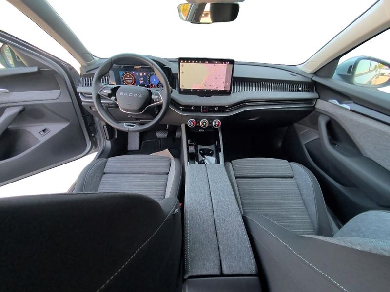 Škoda Superb TDI Selection Matrix HuD Taž - fotka 13 z 13