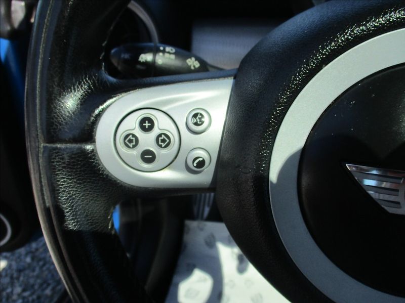 Mini Cooper S 1,6 i, aut. klima,Cebia,128kW - fotka 21 z 32