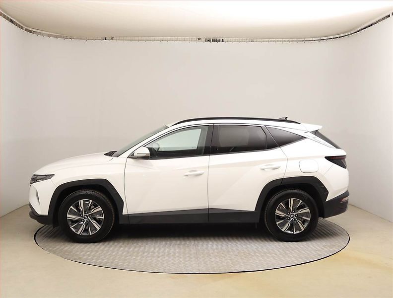 Hyundai Tucson (2023) 1.6 T-GDI - fotka 3 z 26