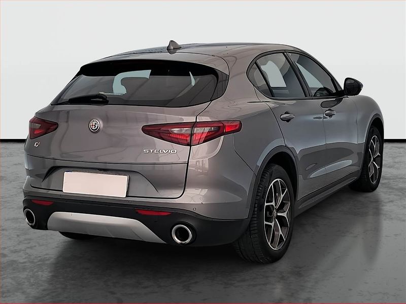 Alfa Romeo Stelvio (2019) 2.0 Turbo Q4, 4X4, Automat - fotka 5 z 17