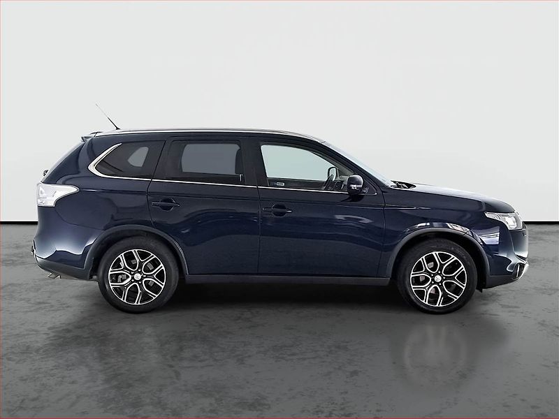 Mitsubishi Outlander (2015) 2.2 DI-D, 4X4, Automat - fotka 6 z 19