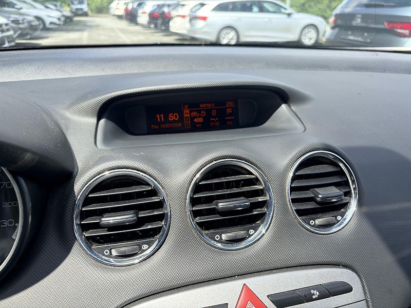 Peugeot 308 SW 1.6HDI TAŽNÉ - fotka 13 z 27