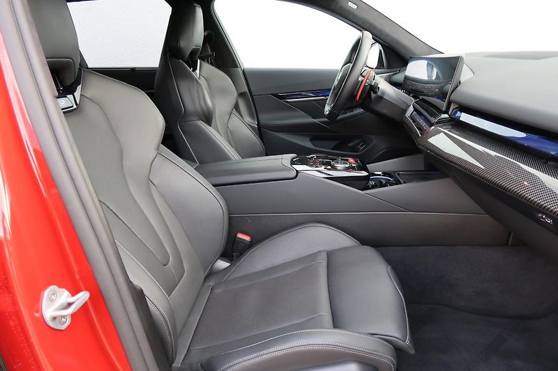 BMW M5 Touring - fotka 10 z 18