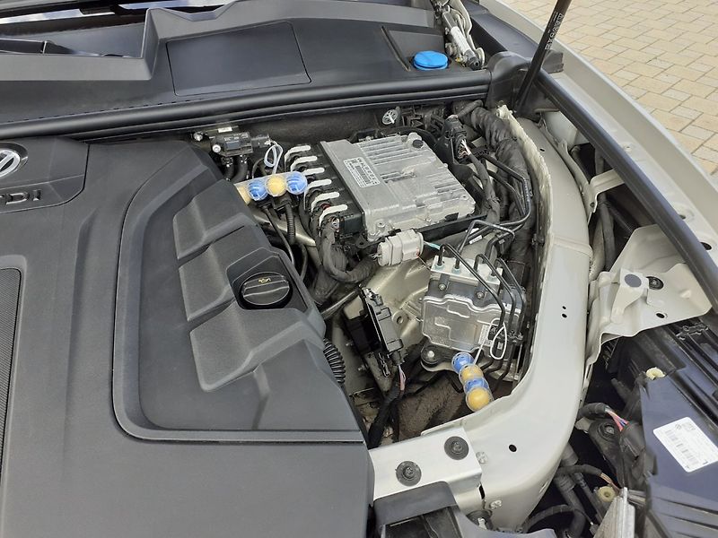 Volkswagen Touareg (2023) 3.0 V 6 TDi R-Line - fotka 46 z 50