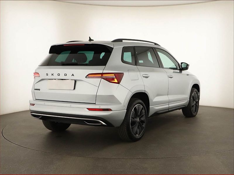 Škoda Karoq (2025) 2.0 TDI, SPORTLINE, AUTOMAT - fotka 5 z 19