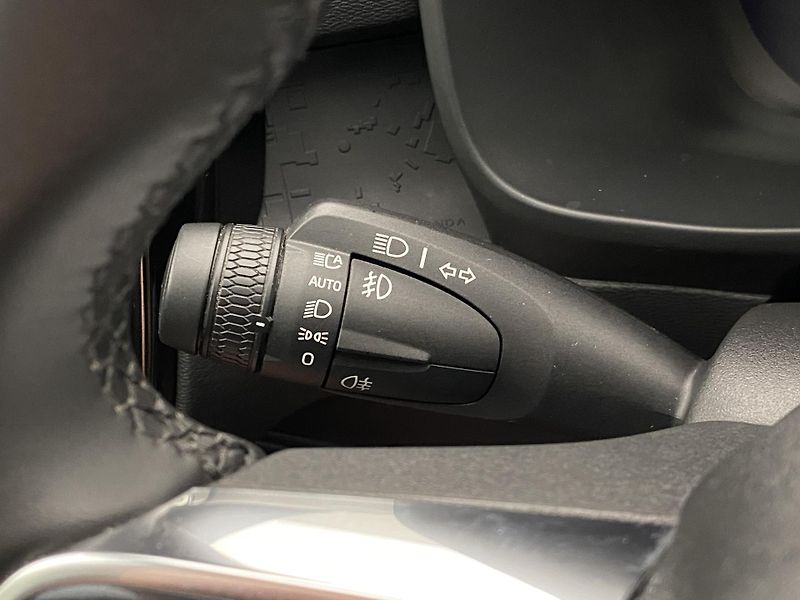 Volvo XC40 PURE ELECTRIC RECHARGE PLUS - fotka 21 z 55
