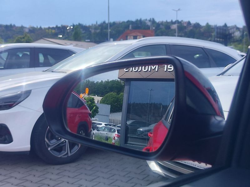 Hyundai i30 2.0 T-GDi/206kW N Performace - fotka 15 z 38