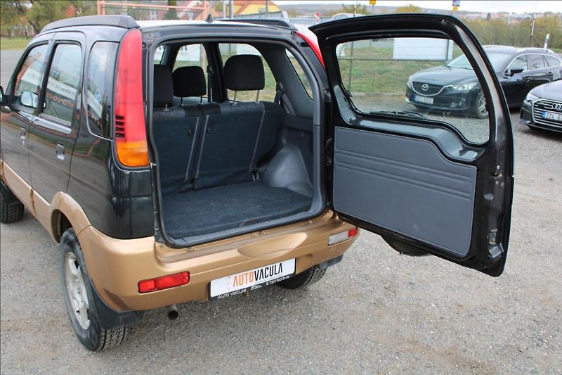 Daihatsu Terios 1,3 i  4 x 4,STK 3/2027,KLIMA - fotka 13 z 25