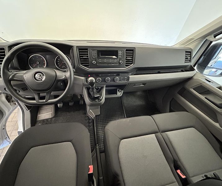 Volkswagen Crafter 2.0 TDI L2H3 - fotka 5 z 21