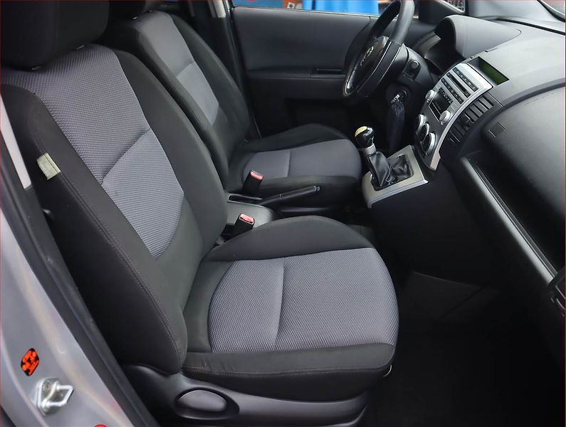 Mazda 5 (2005) 1.8, 7 míst, po STK - fotka 9 z 16