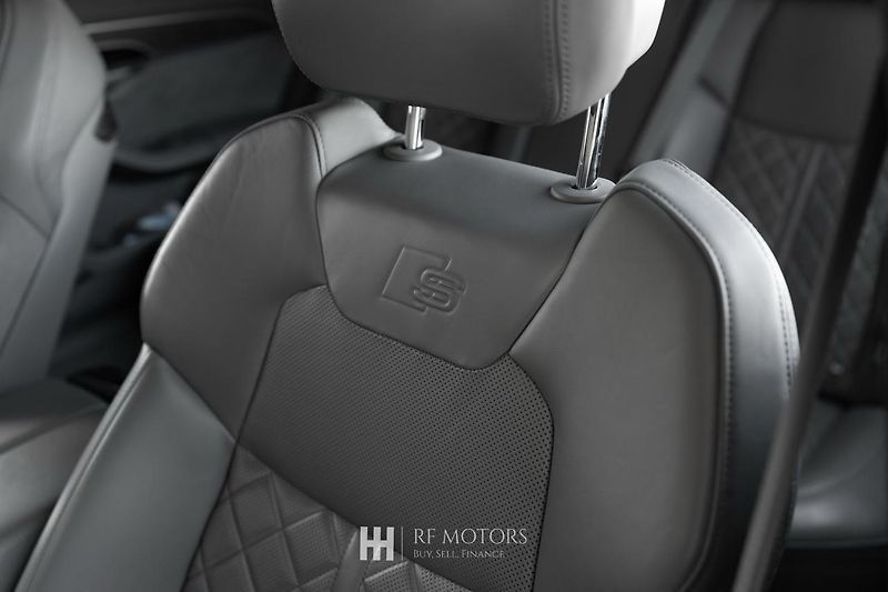 Audi A8 (2020) A8 L 50 TDI quattro 210kW - fotka 24 z 40