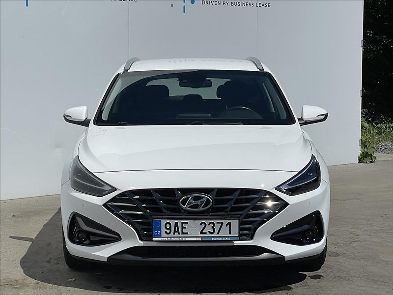 Hyundai i30 1,5 T-GDI Combi Smart - fotka 21 z 22