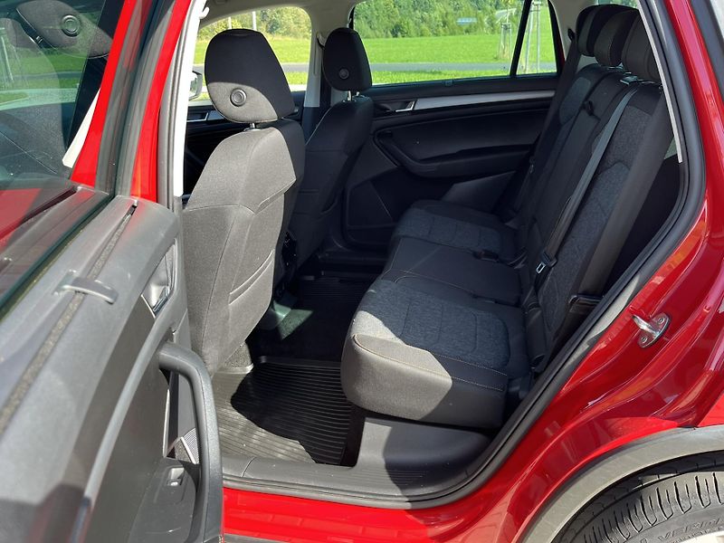 Škoda Kodiaq (2022) 2.0 TDi 110kW 4x4 WEBASTO - fotka 19 z 24