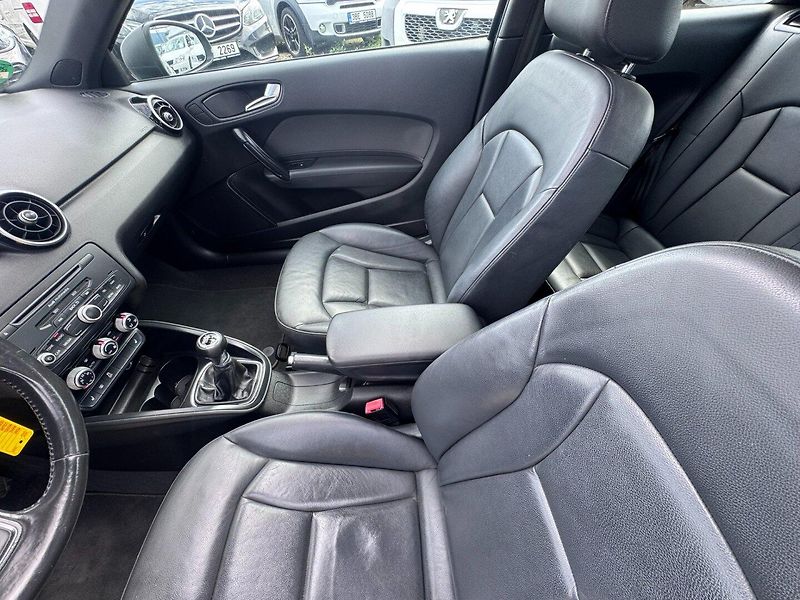 Audi A1 (2011) 1,2 TFSI 63 KW NOVÁ SPOJKA STK - fotka 36 z 50