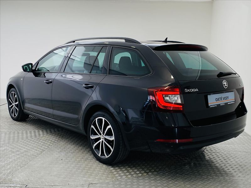 Škoda Octavia 1,5 TSI 110kW Ambition - fotka 24 z 28