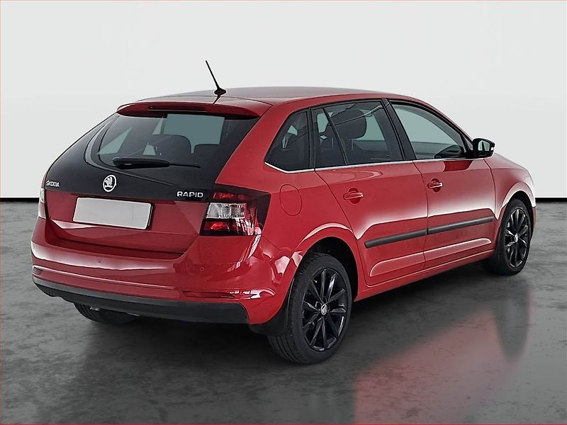 Škoda Rapid (2018) Spaceback 1.0 TSI, Xenony - fotka 5 z 18