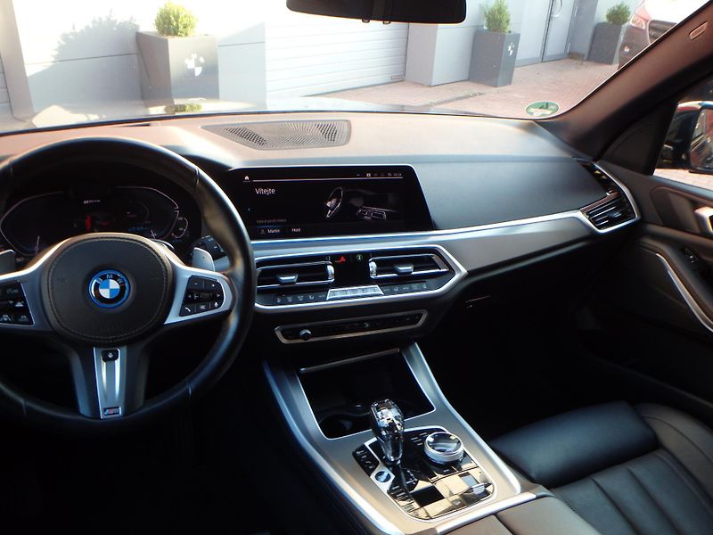 BMW X5 (2022) 45e, xDrive, Laser , TZ - fotka 18 z 20