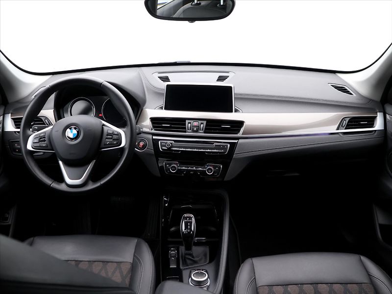 BMW X1 2.0 18d sDrive 110kW CZ - fotka 30 z 31