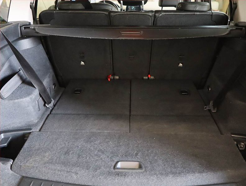 BMW Řada 2 (2017) Luxury Line 218d Gran Tourer - fotka 14 z 26