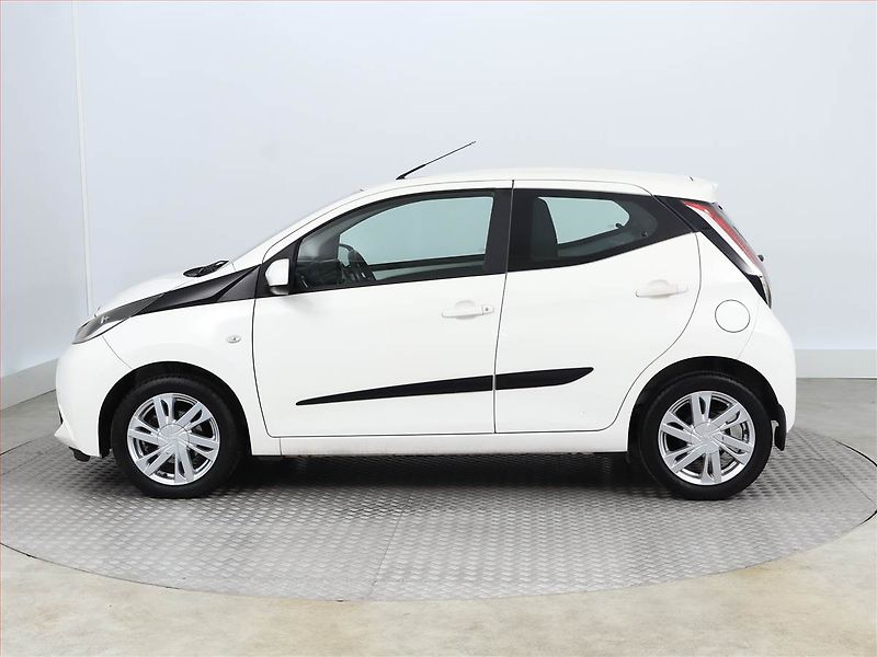 Toyota Aygo (2017) 1.0 VVT-i, Automat, ČR,1.maj - fotka 3 z 13