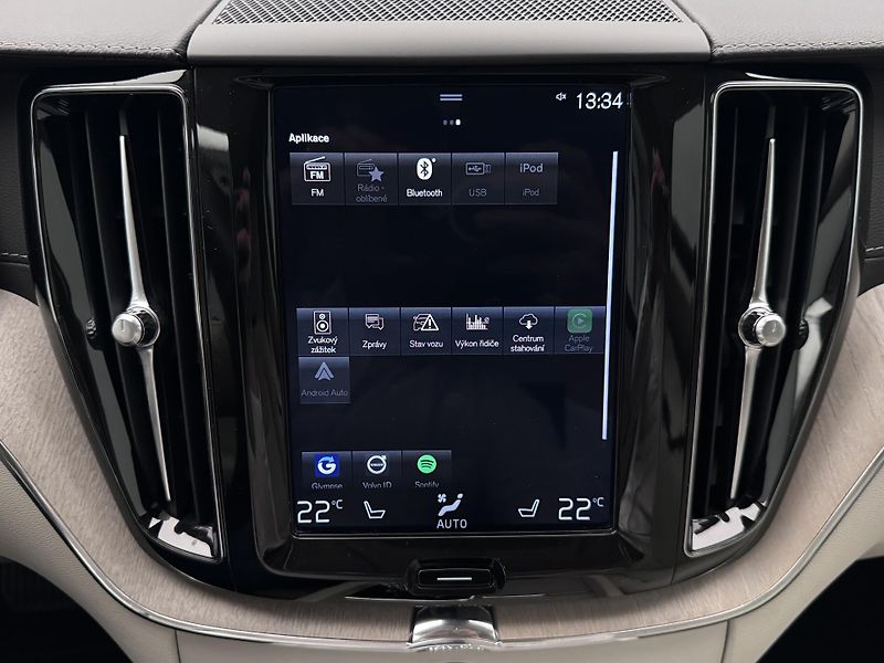 Volvo XC60 B5 AWD INSCRIPTION AUT  - fotka 43 z 56