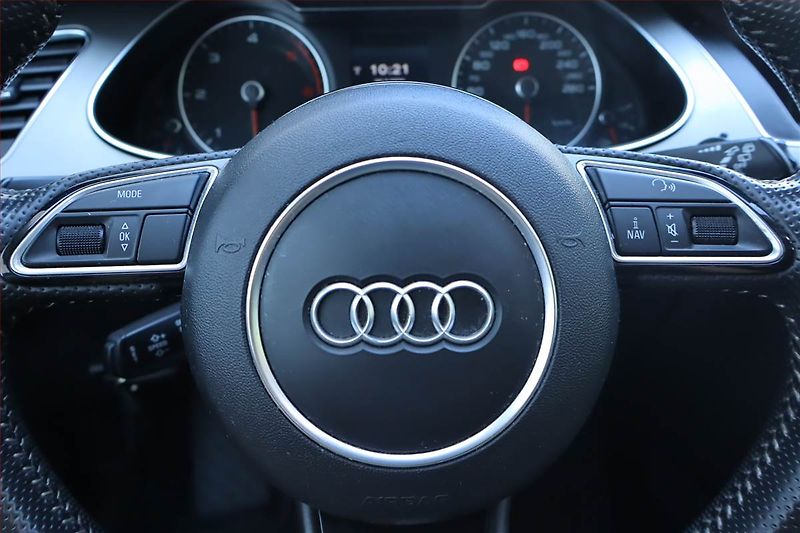 Audi A4 (2012) 3.0 TDI, 4X4, Automat - fotka 20 z 23