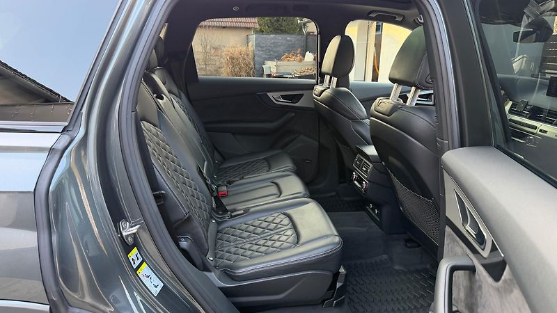 Audi SQ7 4.0 Q7 /320kW - fotka 20 z 20