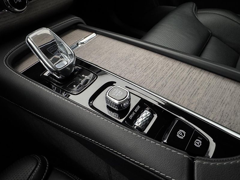 Volvo XC90 B5 AWD INSCRIPTION AUT CZ - fotka 34 z 55