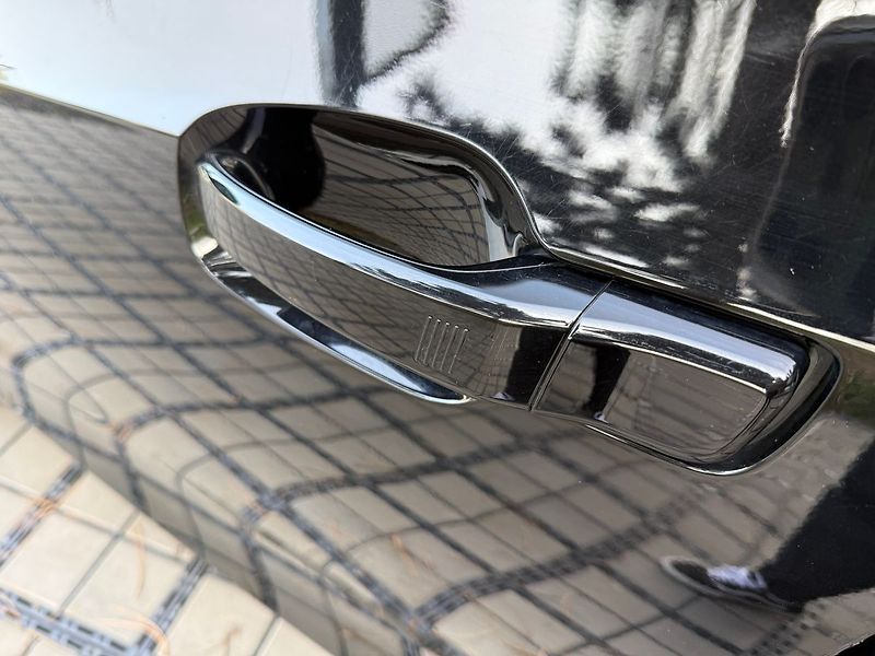 BMW i3 i3S 94Ah Kessy ACC Panorama - fotka 6 z 32