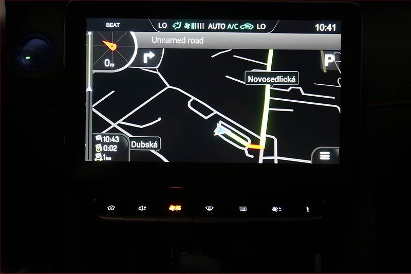 MG ZS (2022) Exclusive 1.0 Turbo, Automat - fotka 12 z 18