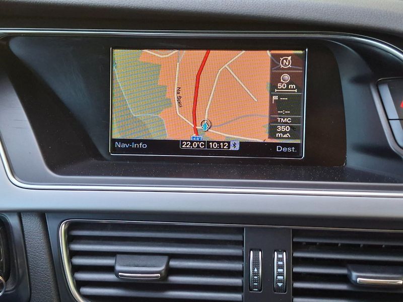 Audi A4 Allroad (2012) 2.0TDI 130kW MAN QUATTRO - fotka 17 z 43